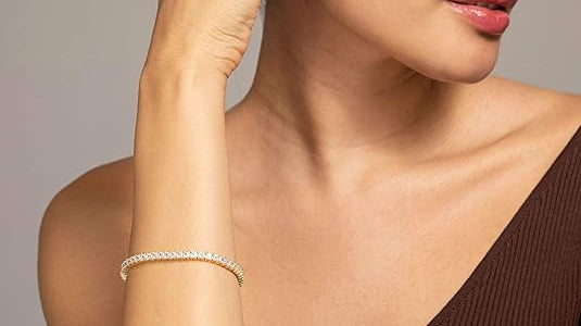 Celebrate the Special Women in Your Life with Meaningful Jewelry